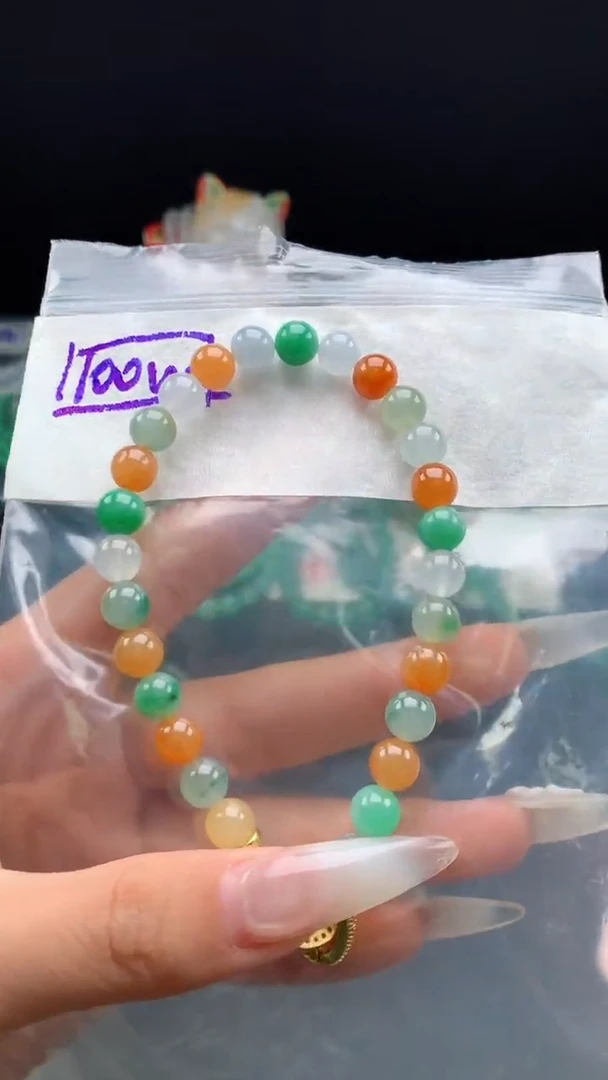 未镶嵌挂件翡翠45