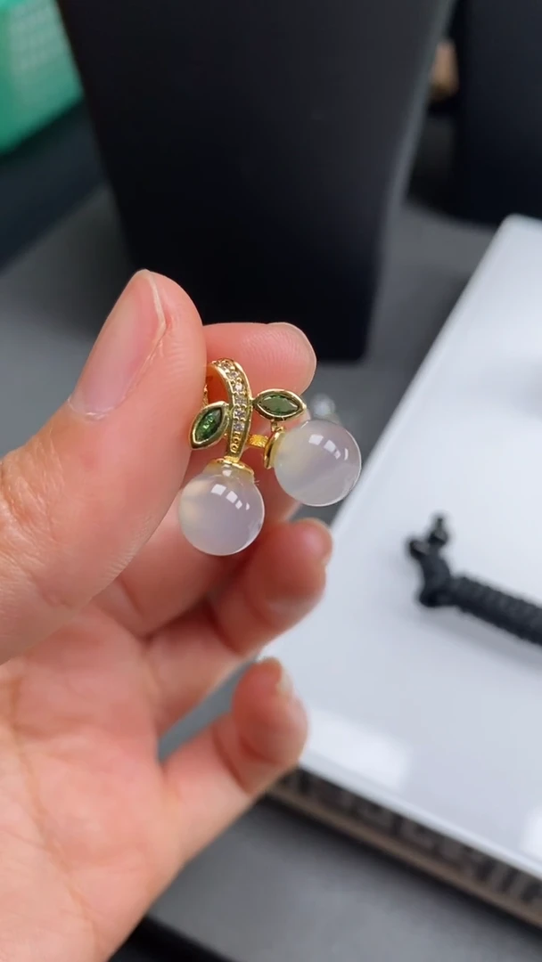 【闪购商品】玛瑙/玉髓颈饰未镶嵌小樱桃