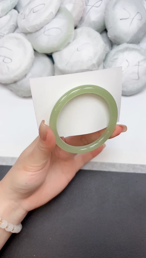 未镶嵌手镯石英岩玉244/5758