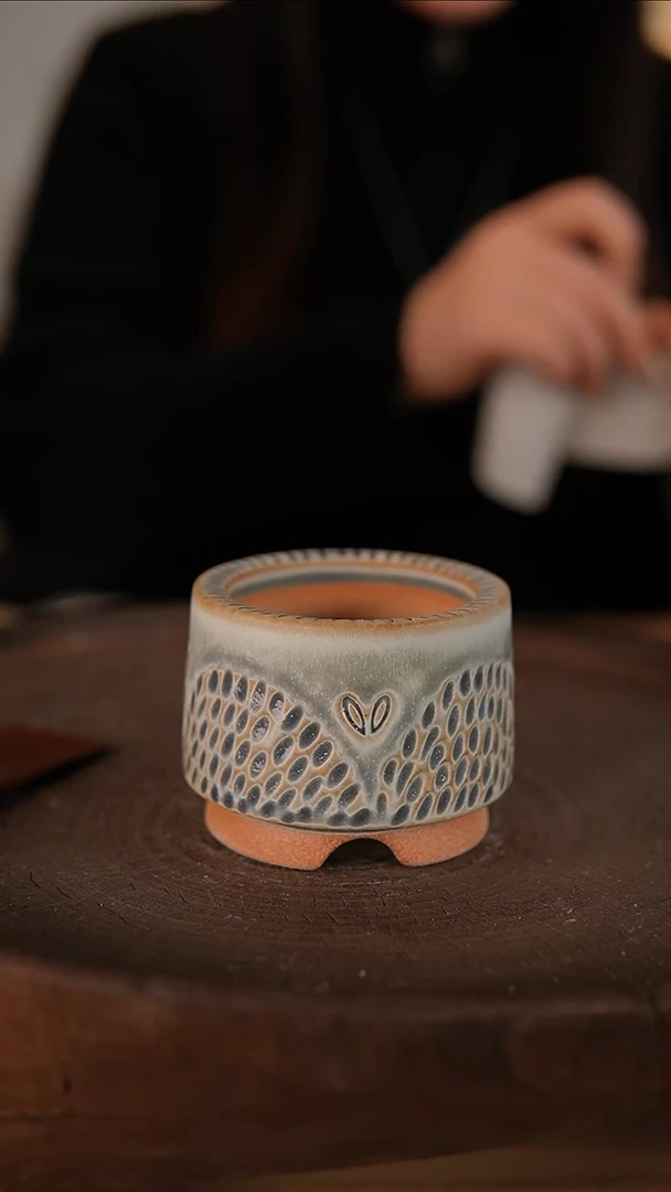 【闪购商品】红陶2-3-165默认有瑕口5.5