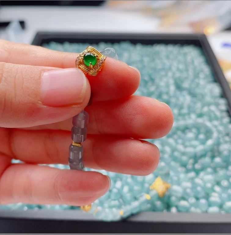 S925银镀金翡翠配饰6X6mm