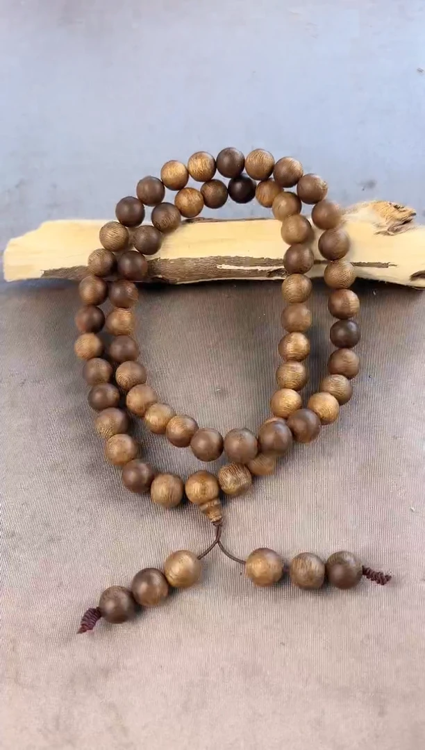 沉香沉香碎屑芽庄白奇12手持圆珠沉多样性发一