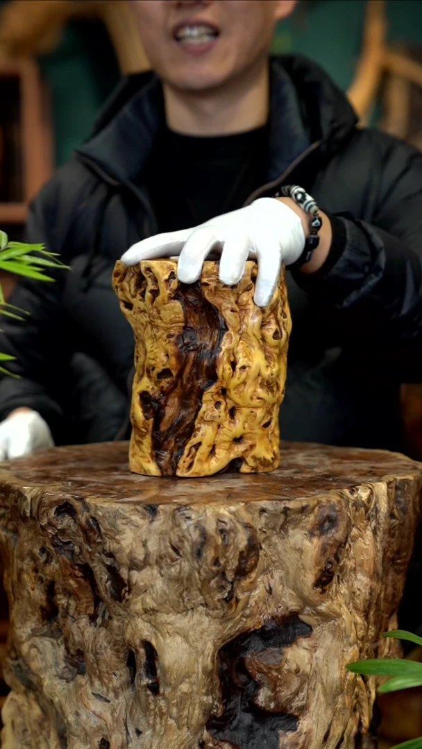 木喵*哈雷击枣木盘龙笔筒