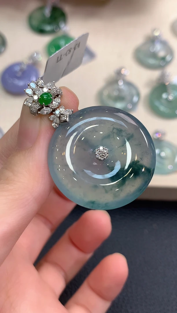 吊坠(不含链)18K金镶嵌翡翠秋日珠宝W126