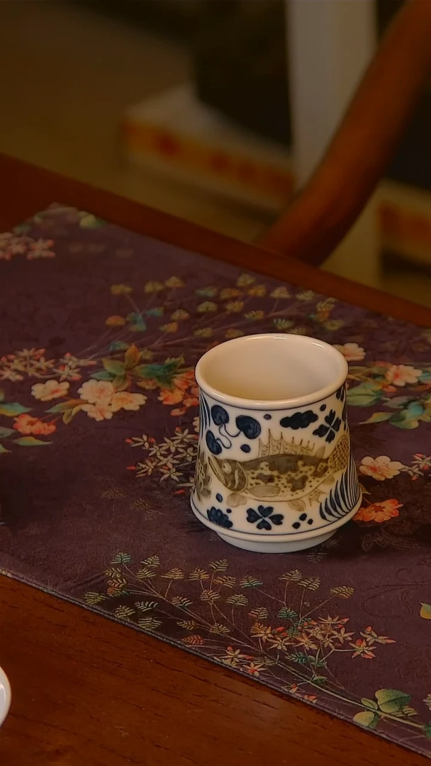 杯手工手绘杯杯很美丽