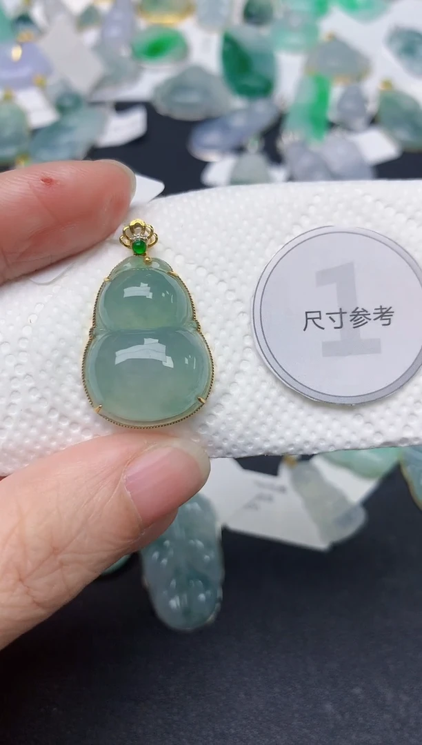 颈饰18K金镶嵌翡翠天然缅甸A货翡翠