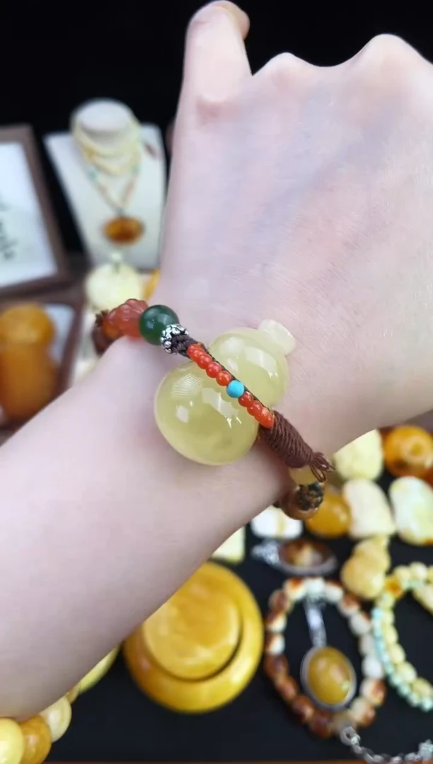琥珀未镶嵌珠宝奇石柒月