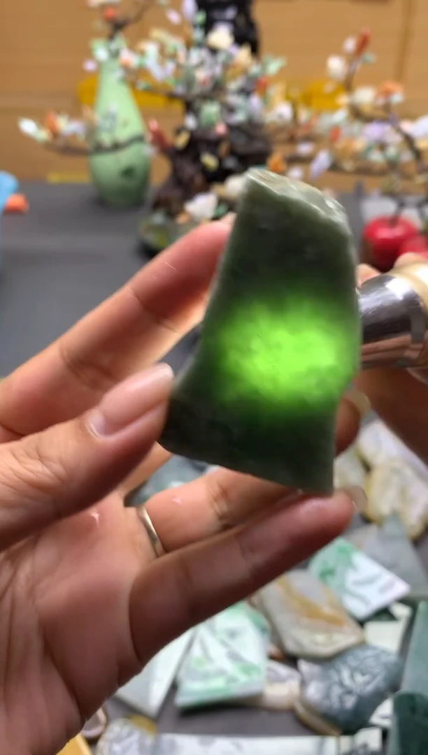 翡翠裸石翡翠材料