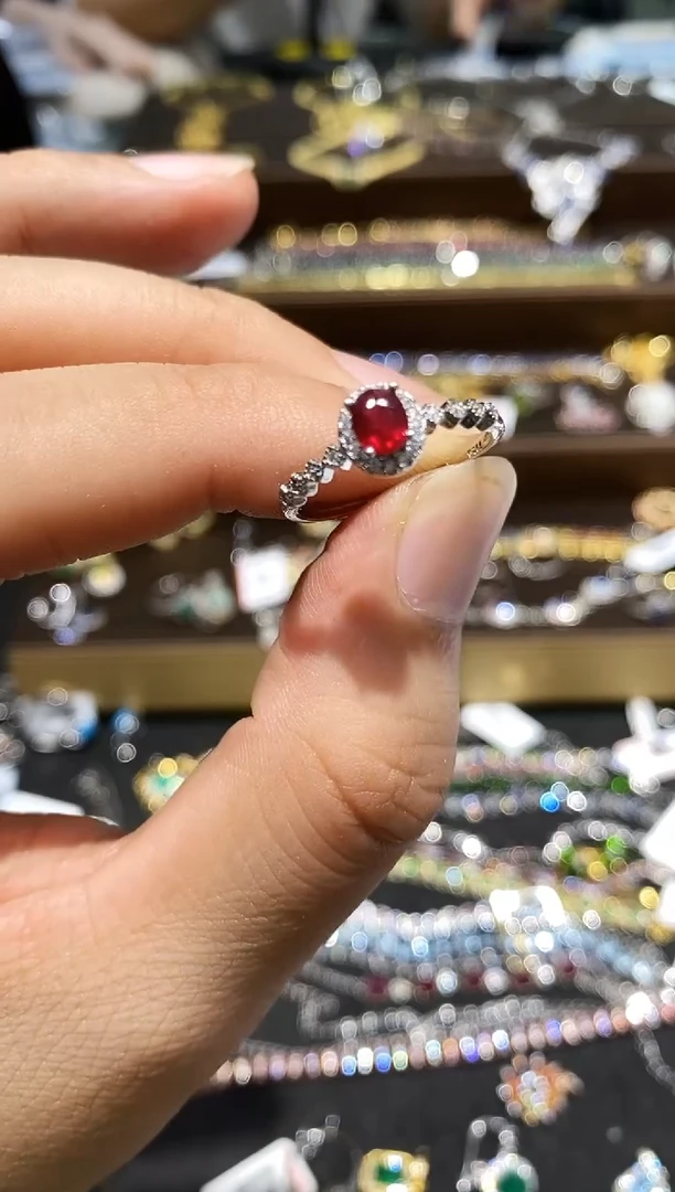 【闪购商品】红宝石戒指银S925镶嵌戒指