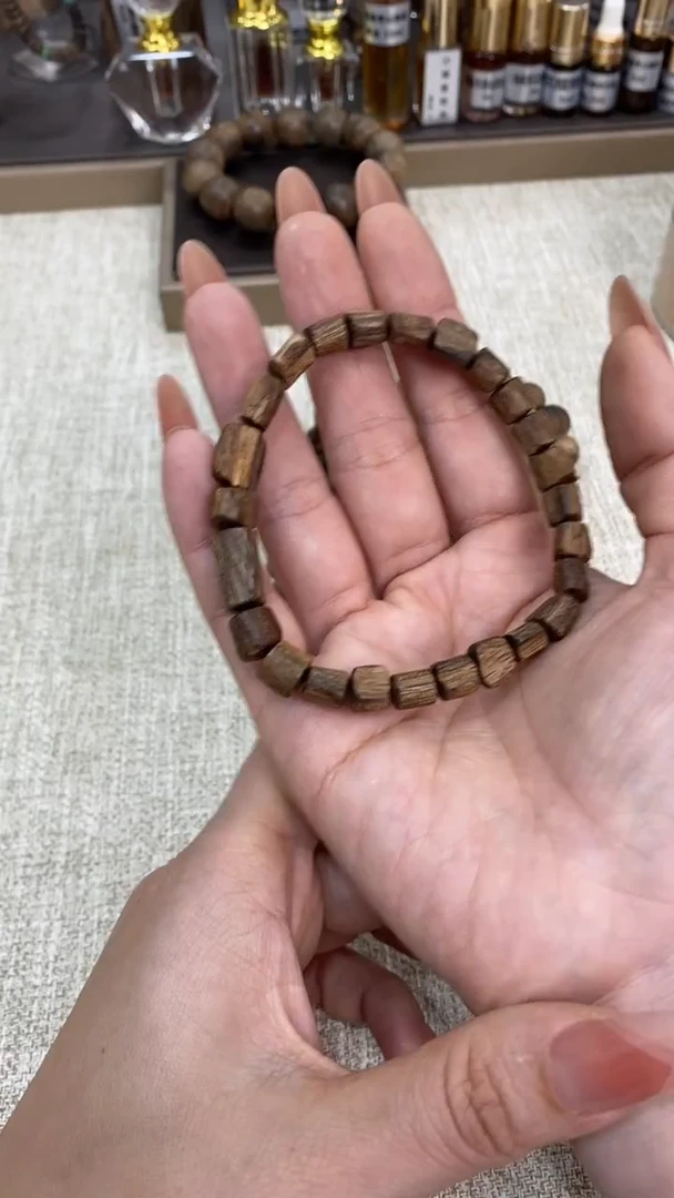 沉香沉香碎屑天然野沉香回流芽庄随型单圈