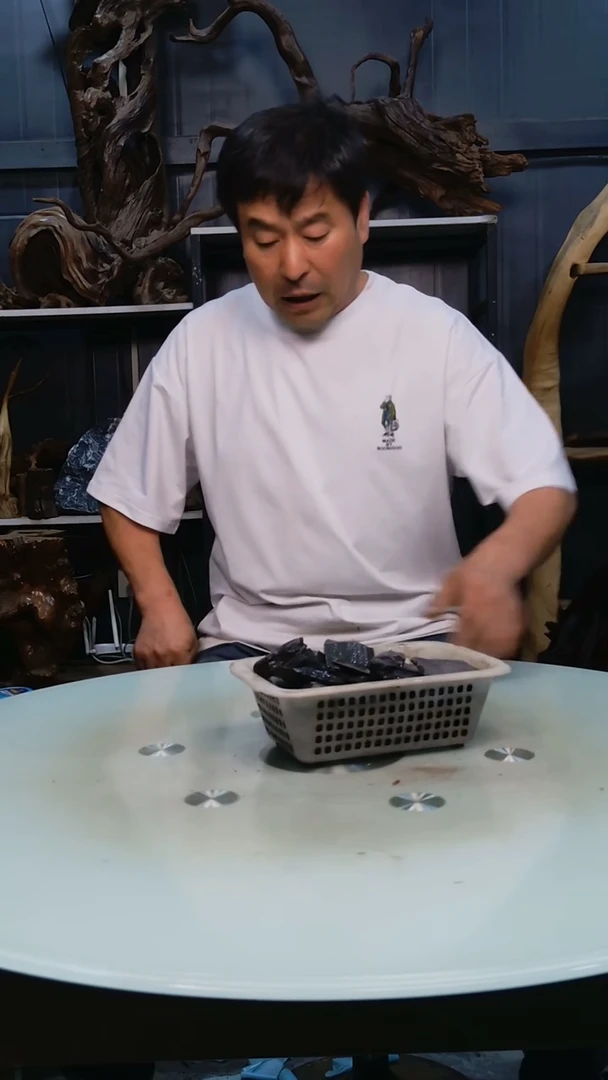 木随机发货一筐黑片4斤9.9