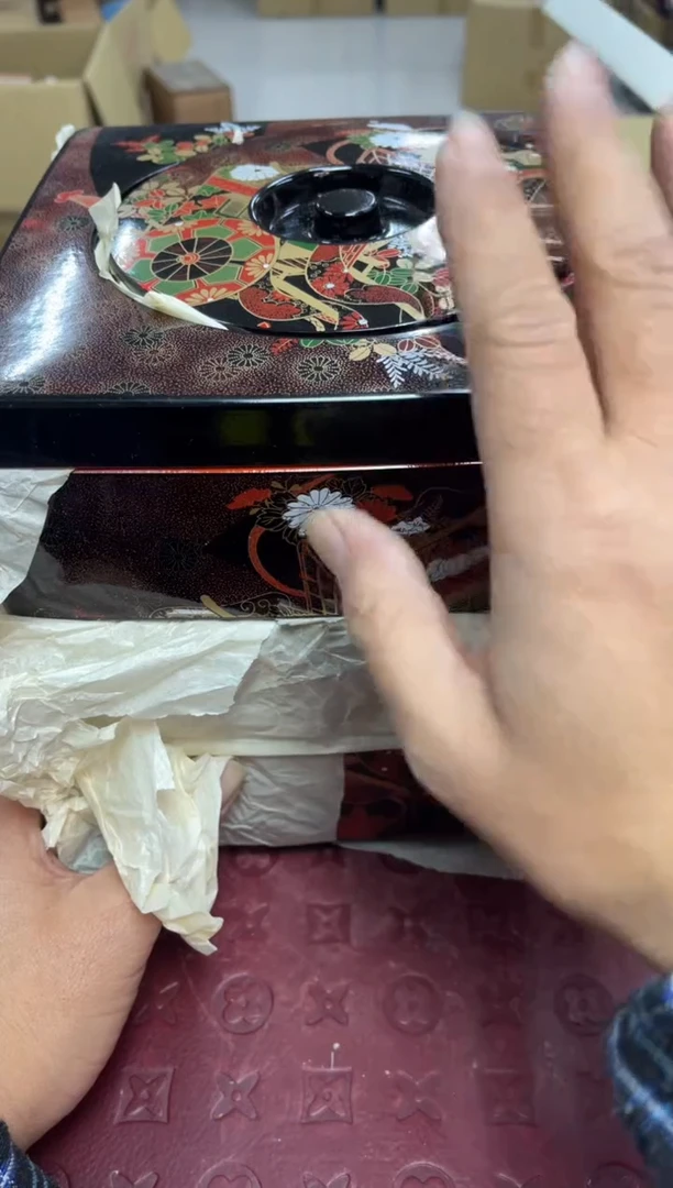 不详默认微瑕，no退no换，介意勿拍