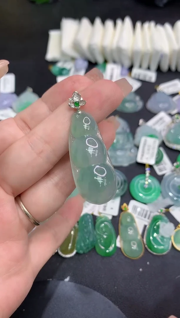 吊坠(不含链)18K金镶嵌翡翠1111111111111