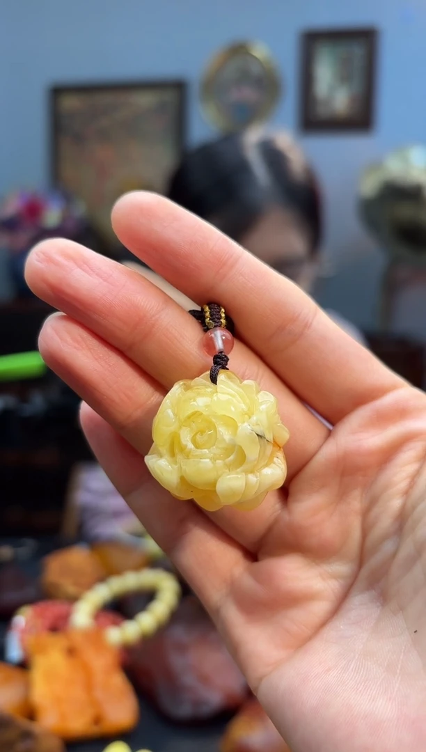 蜜蜡颈饰未镶嵌吊坠