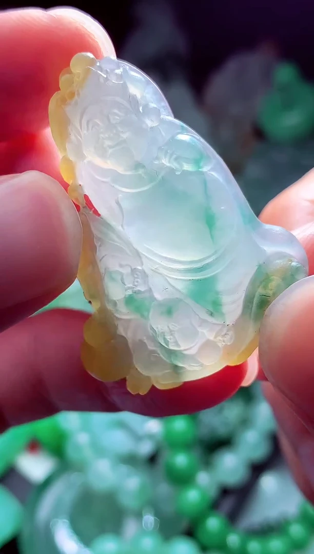 未镶嵌定制翡翠荞*?翡翠毛货定制