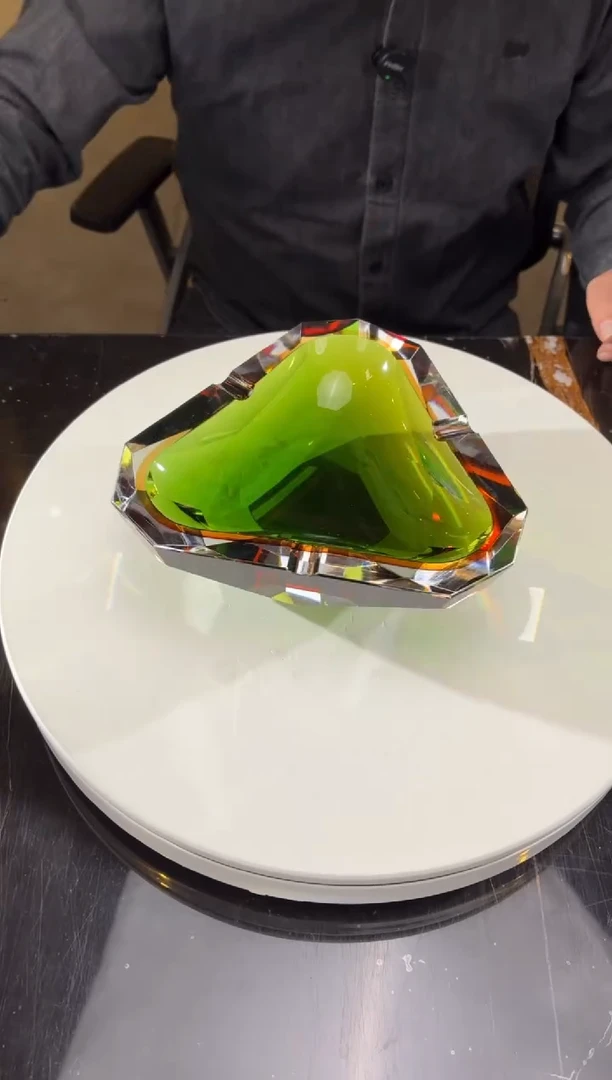 摆件0101015-2祖母绿琥珀金刻面雪茄缸
