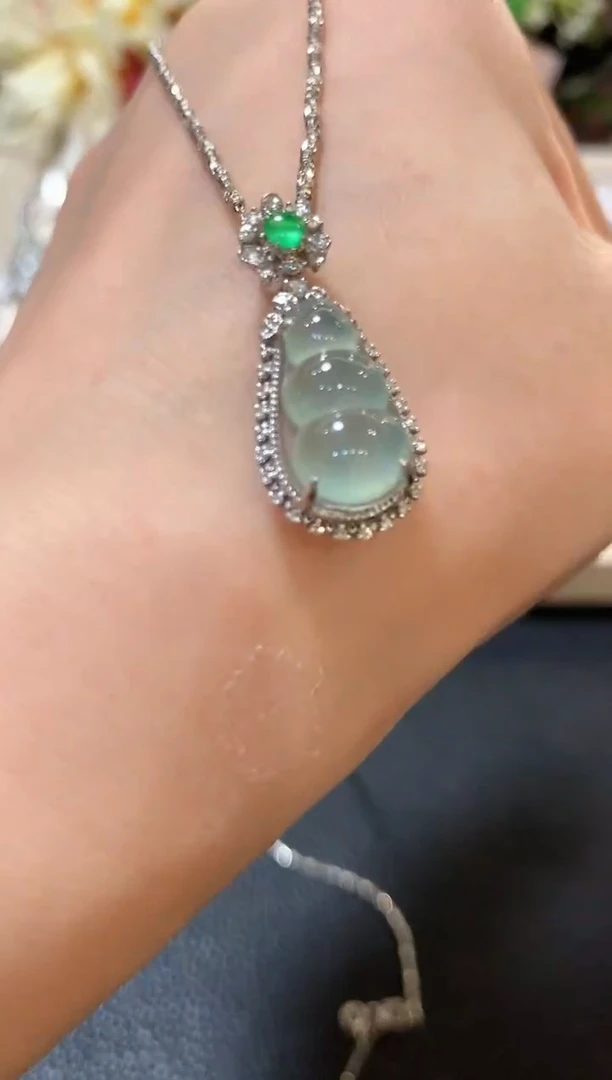 吊坠(不含链)18K金镶嵌翡翠z51