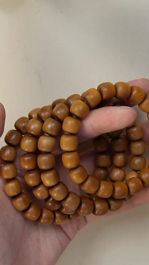 【闪购商品】檀香木手串/手链老山檀香10*11老型单圈红肉瑕疵