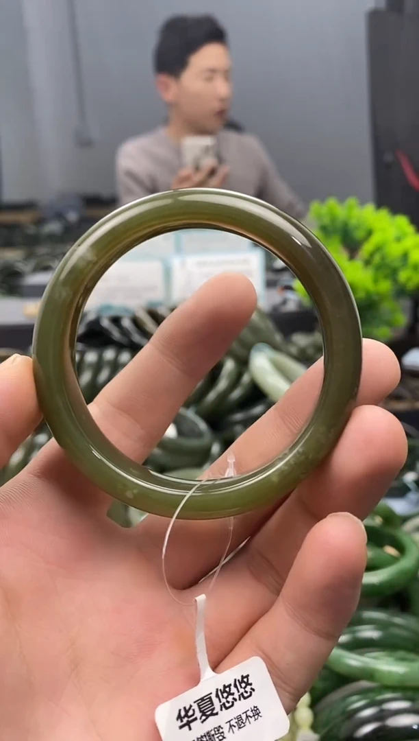 未镶嵌手镯和田玉52.5