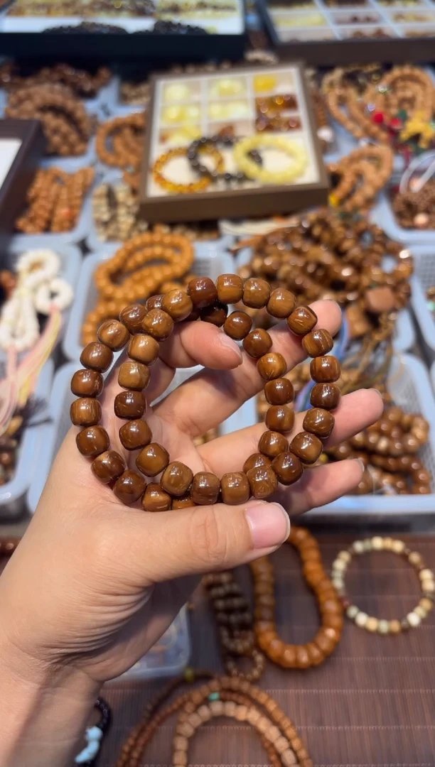 吊坠白玉菩提卡10mmB级库克老型