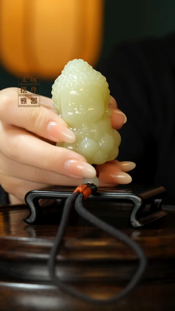 玉《心似莲花宝宝佛》手把件摆件