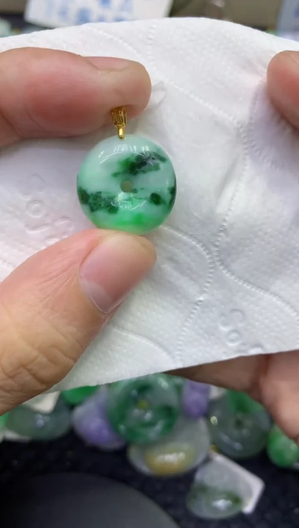 颈饰未镶嵌翡翠天然缅甸A货翡翠