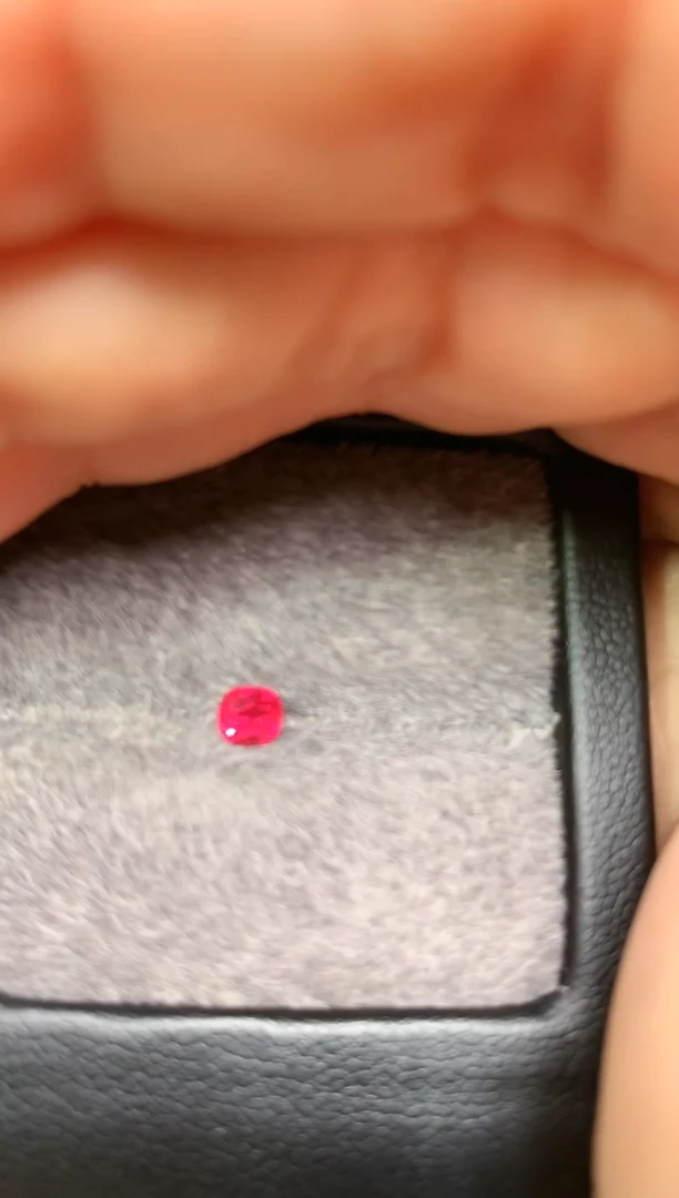 【闪购商品】定制尖晶石裸石未镶嵌枕型 绝地 0.37ct