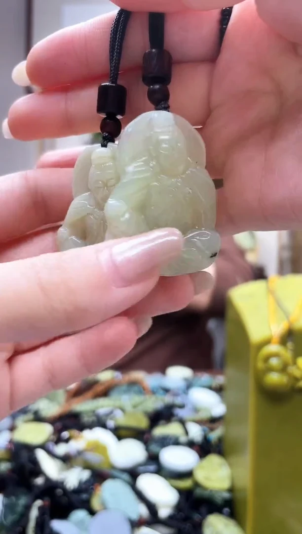 未镶嵌岫玉吊坠`多样性发货拍一发一