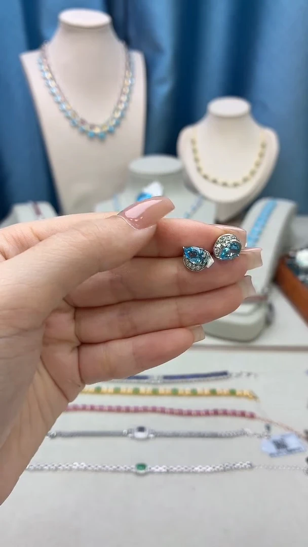 银S925镶嵌托帕石耳饰272JH0101产品一个（多样性）