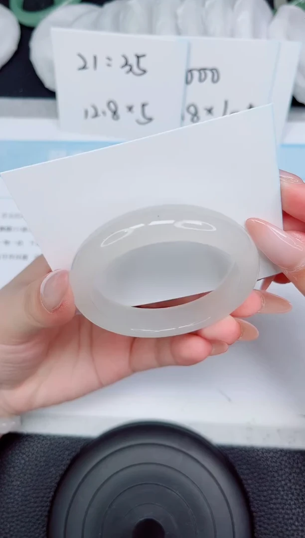 石英质玉手镯未镶嵌67-56