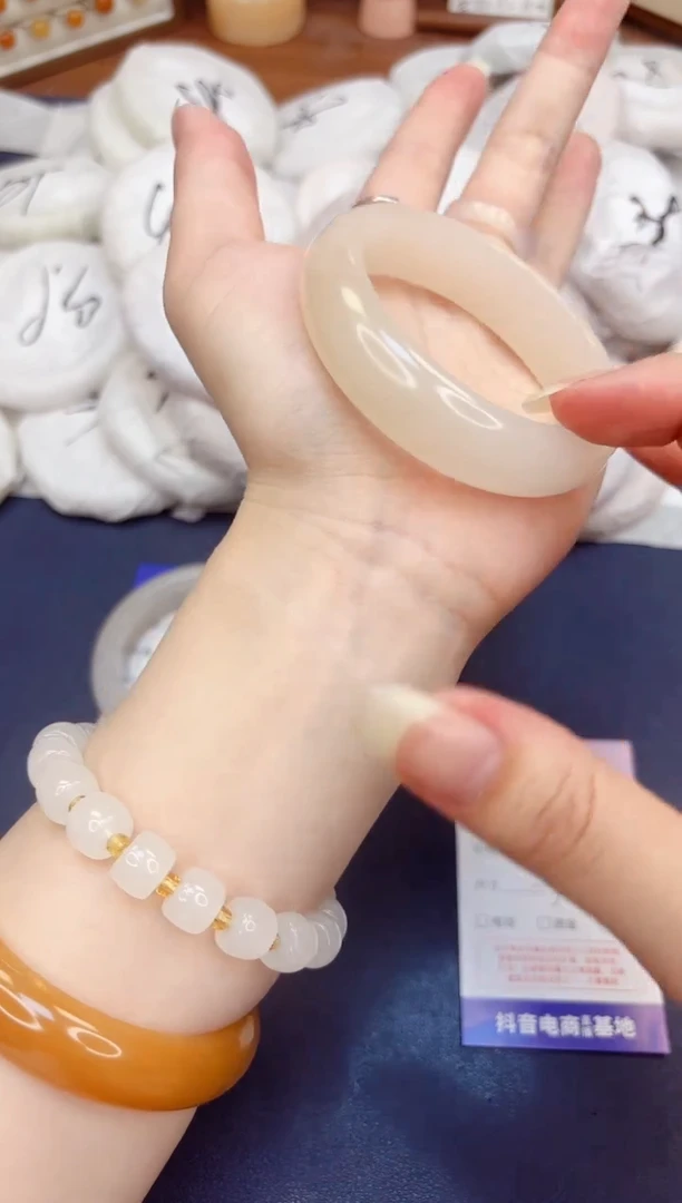 石英质玉手镯未镶嵌448-财气镯-圈口53