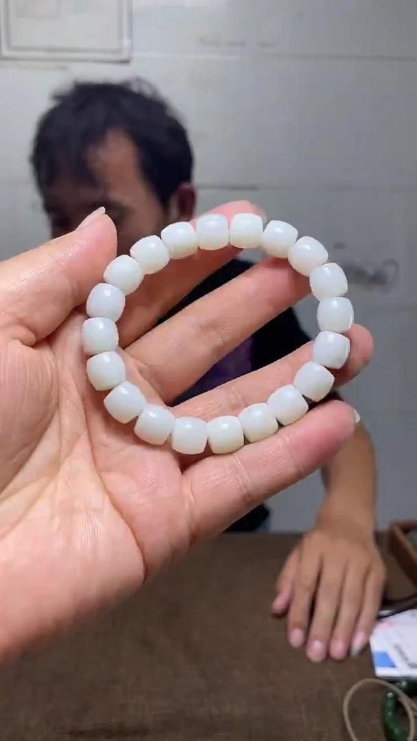 未镶嵌和田玉把件1