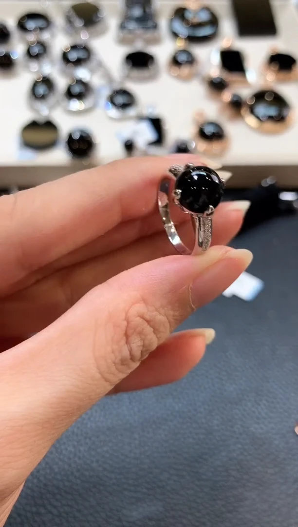 翡翠戒指18K金镶嵌m130
