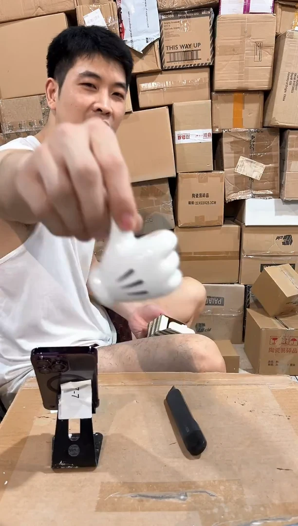 瓷片原盒米奇手牙刷架