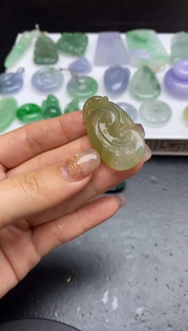 【闪购商品】定制翡翠未镶嵌翡翠毛货~