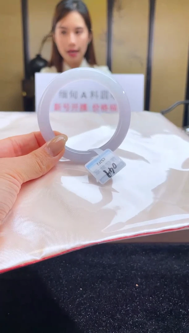 未镶嵌手镯翡翠退货标签需完好-049