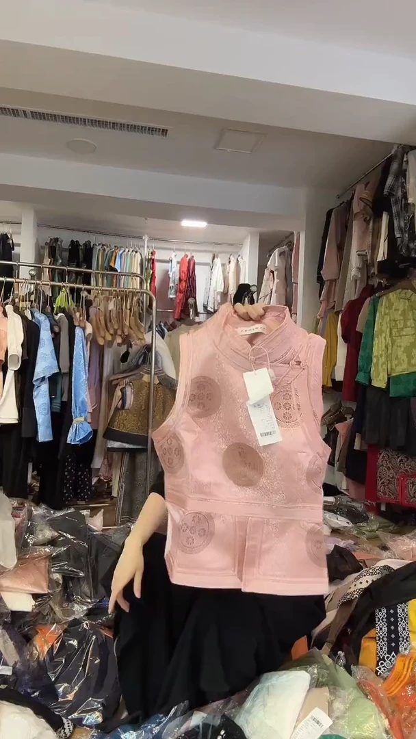 马甲 2XL码  125-135斤