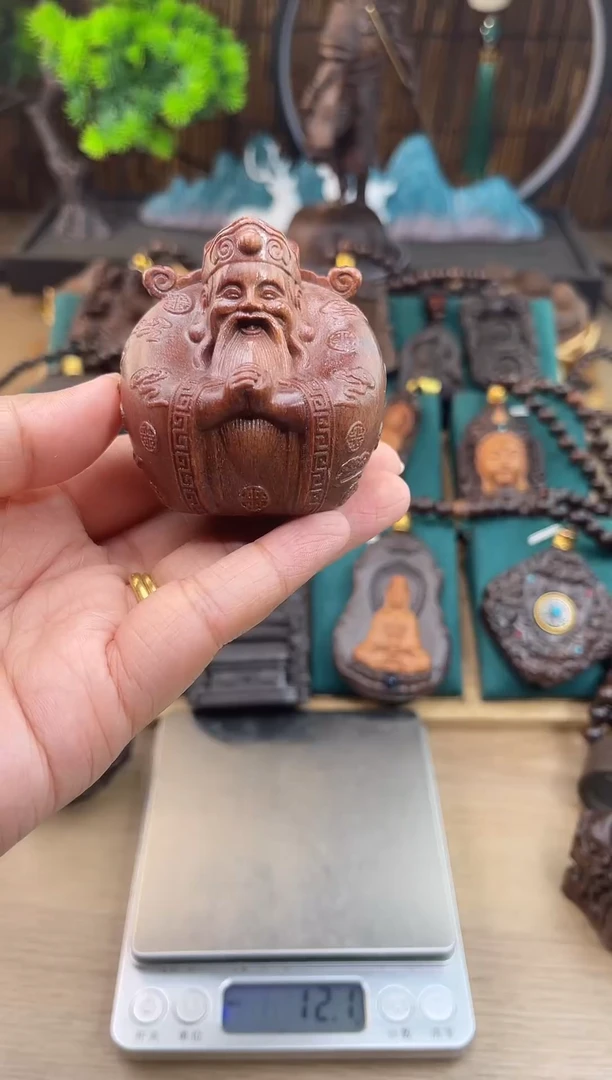 贡木无事牌《巴布亚贡木》新品血月星空 财神摆件