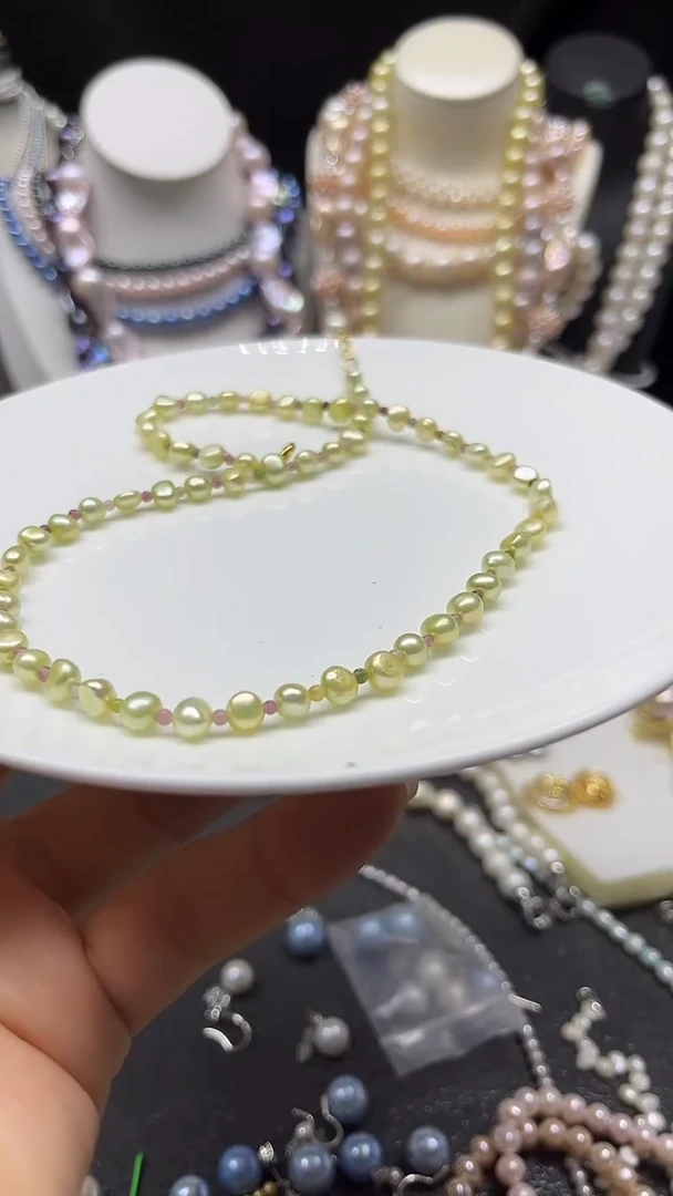 颈饰未镶嵌淡水珍珠多人