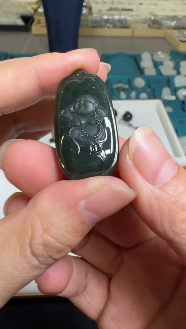 【闪购商品】和田玉吊坠未镶嵌逍遥佛配绳