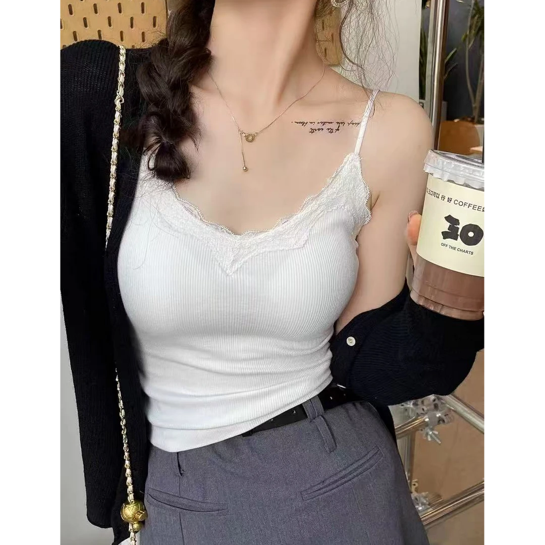 美丽自留款舒适百搭蕾丝吊带背心
