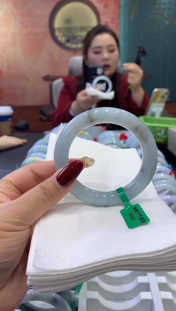 【闪购商品】翡翠手镯未镶嵌多人00018577