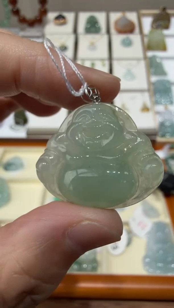 18K金镶嵌挂件翡翠A货翡翠多样性孤品