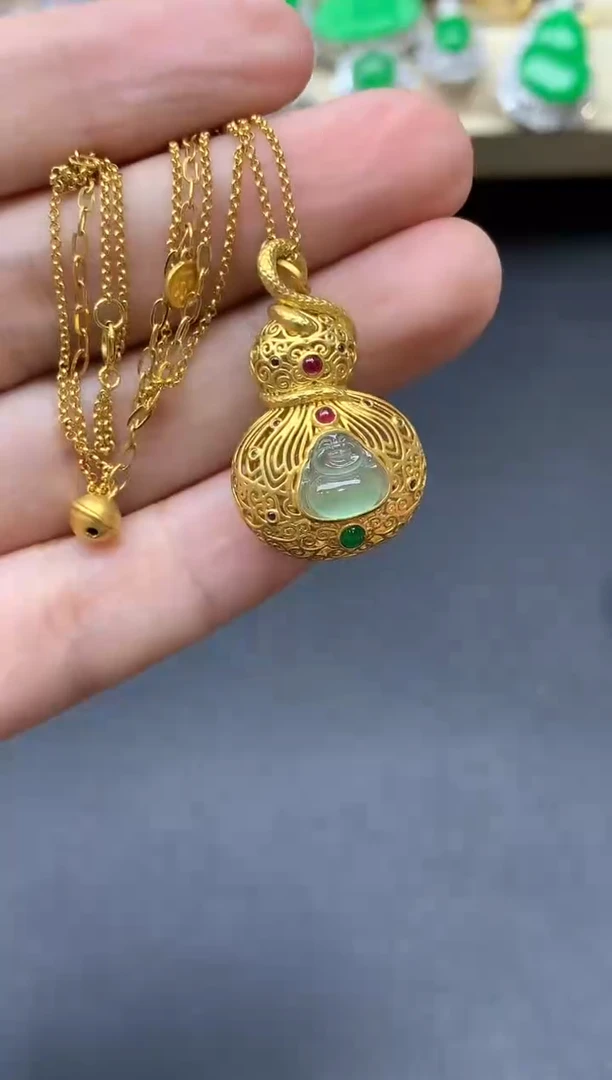 颈饰18K金镶嵌翡翠653-中国好珍宝