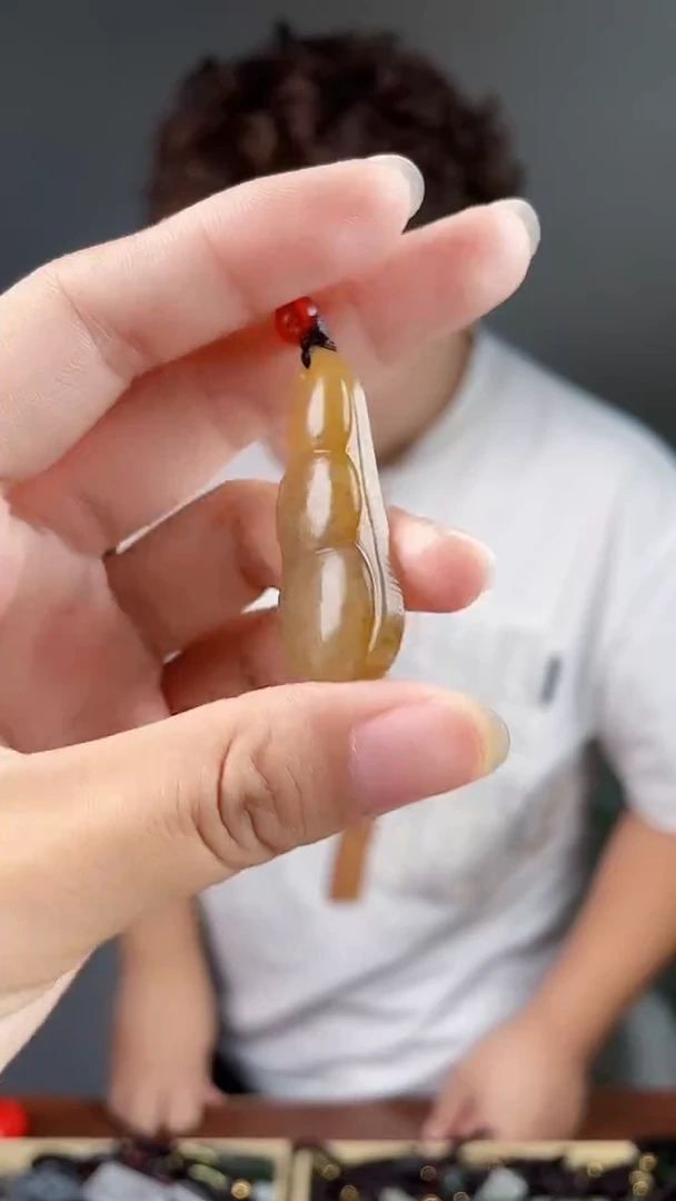 和田玉未镶嵌颈饰拍一发一，多样性发货