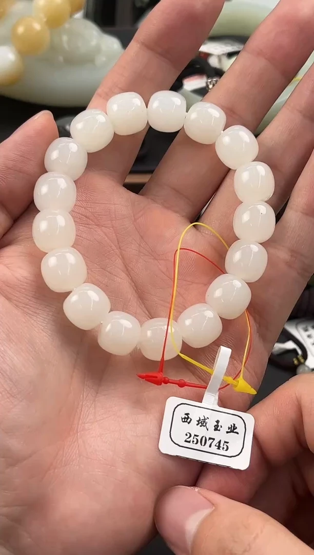 未镶嵌手串和田玉且末天泰白玉老型珠手串卡12微色差
