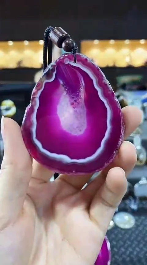 未镶嵌颈饰玛瑙/玉髓梦**里玛瑙