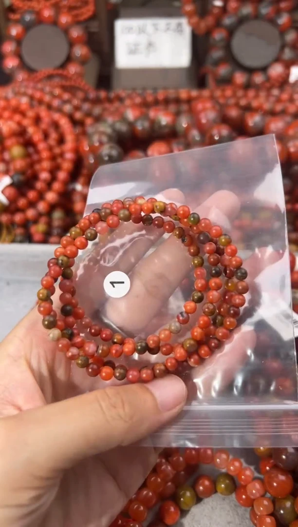 南红玛瑙手串未镶嵌4+