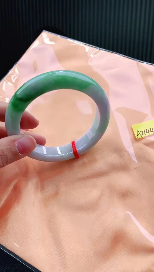 未镶嵌手镯翡翠57+