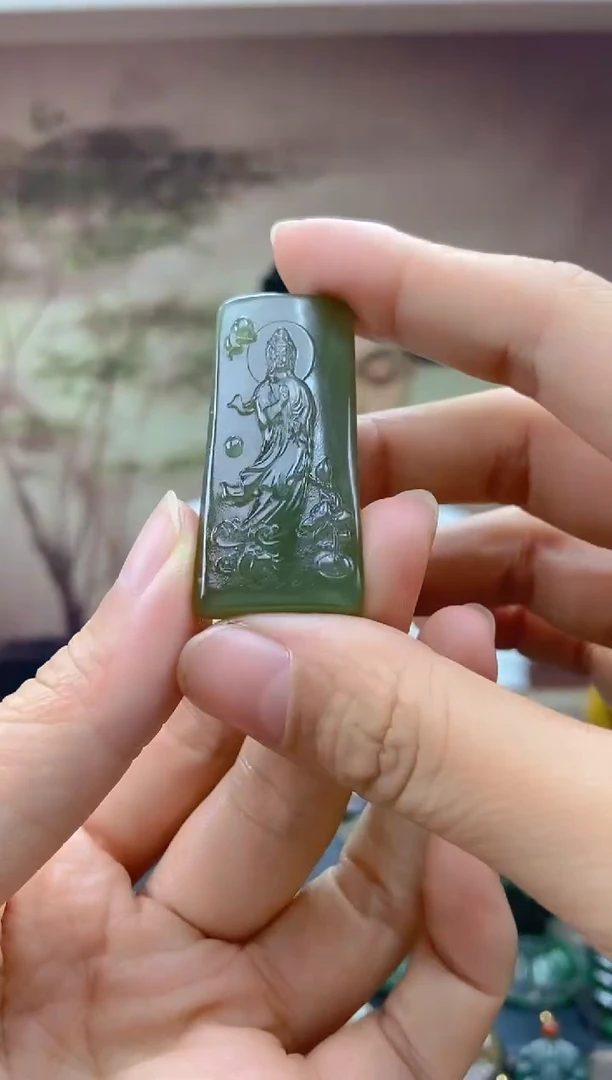 颈饰未镶嵌和田玉1